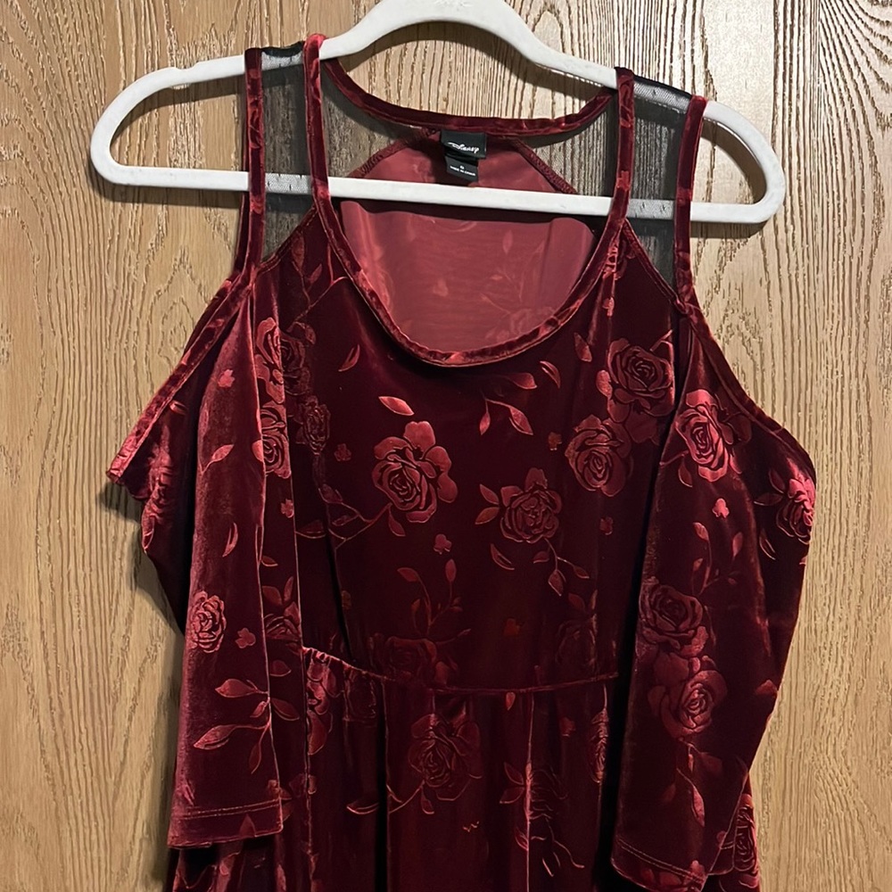 🏷️ 3/$40 Torrid Disney Minnie Dress Velvet & Lace Size 0